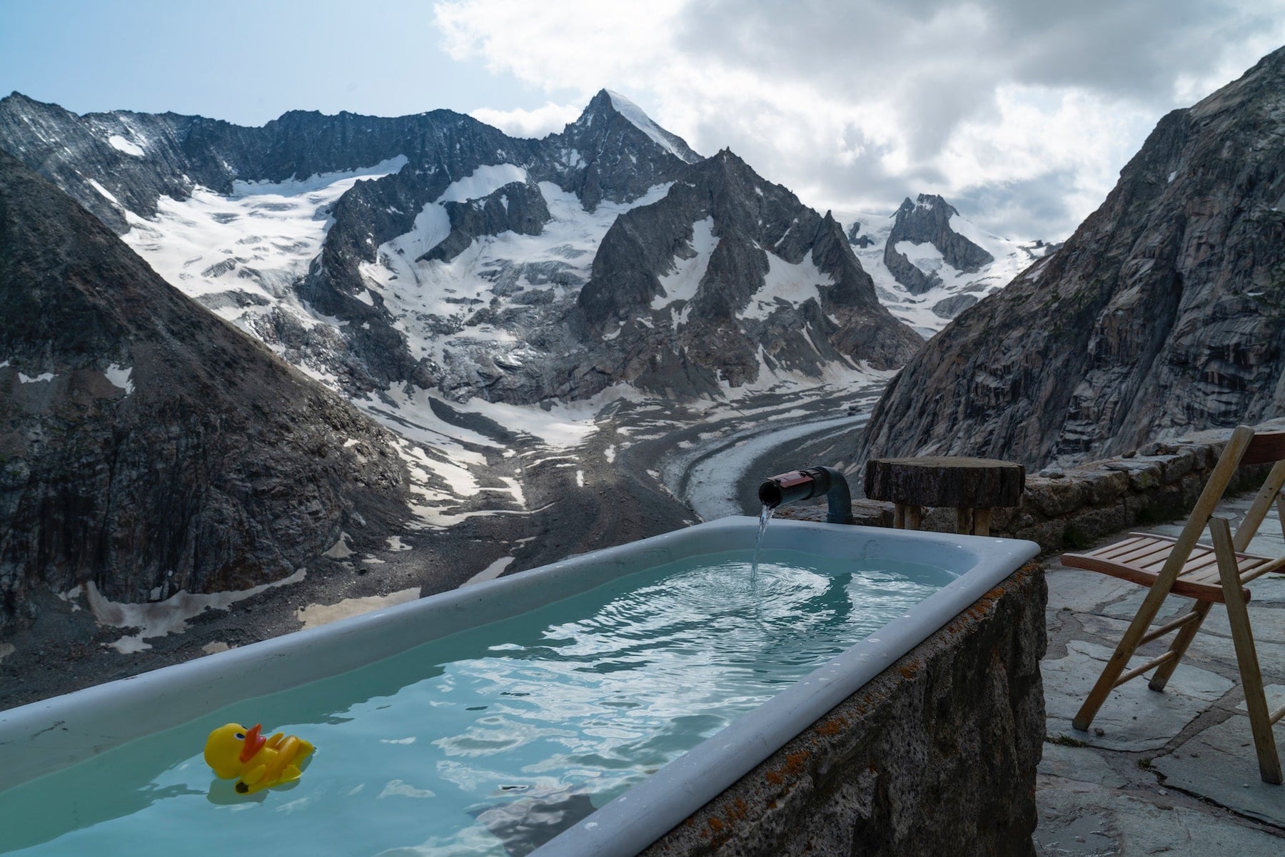 Cold Water Therapy: How to Start Outdoor Ice Bath UK - bodybud