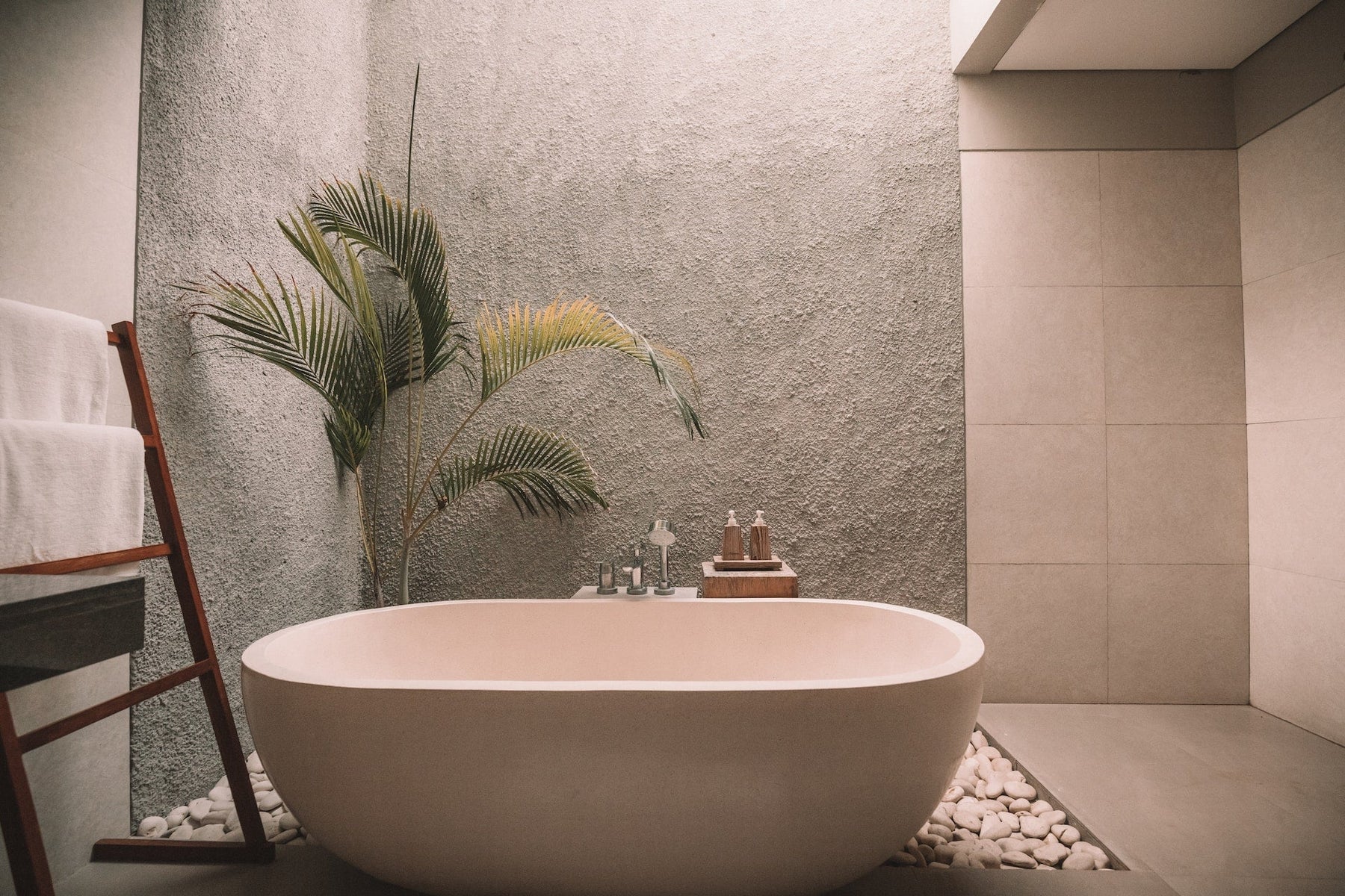 How to Do Hot and Cold Therapy at Home: The Best Products - bodybud